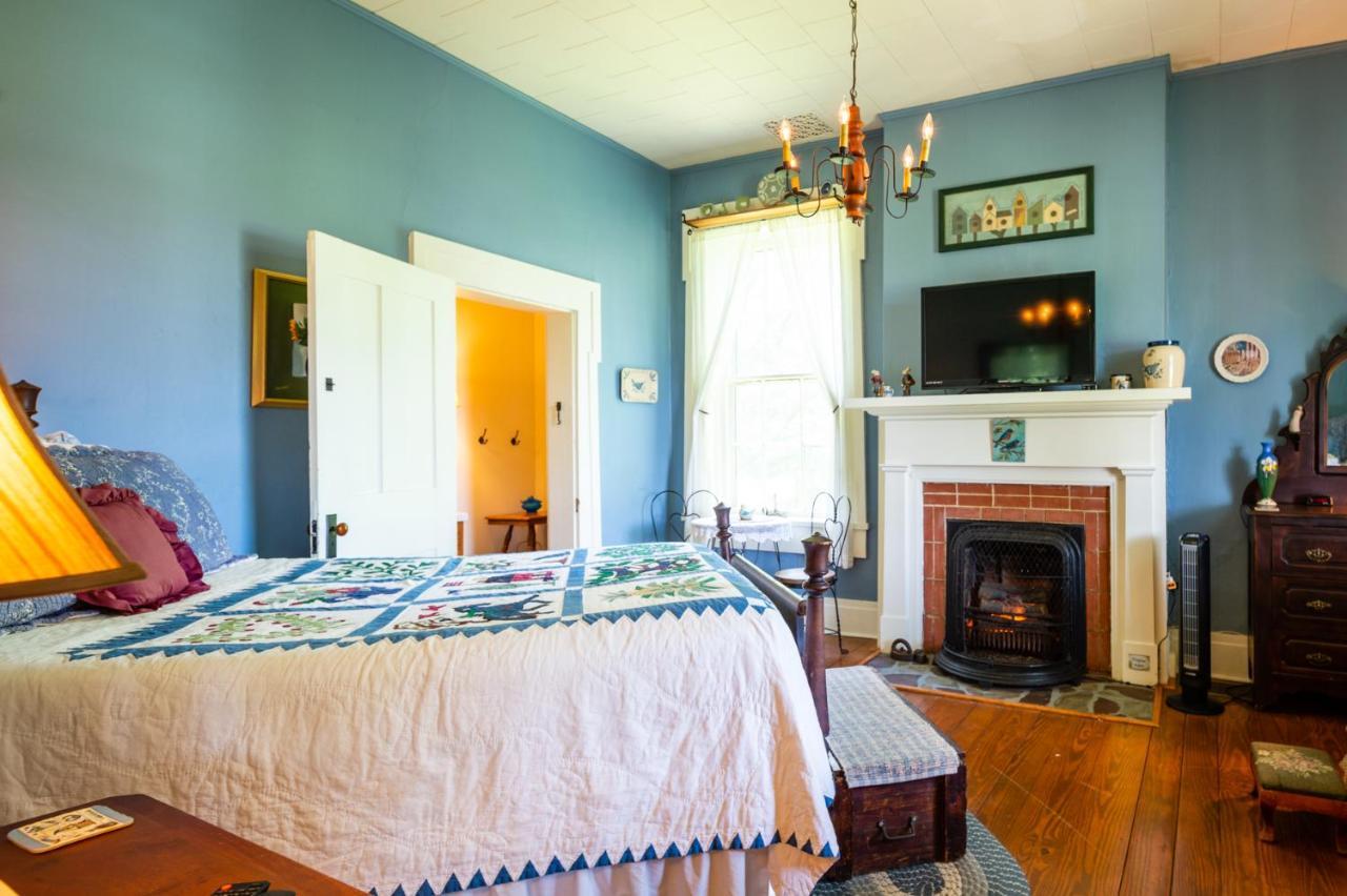 Bed and Breakfast The Pines Of Dresden Экстерьер фото